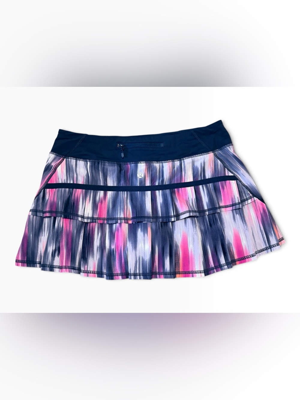 Lululemon Pace Setter Skirt, Size 8 Mirage Deep Indigo Ruffle. Navy, pink.